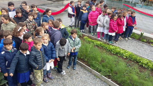 Ventimiglia: questa mattina, cerimonia di inaugurazione dell’orto della scuola di Latte. Le foto