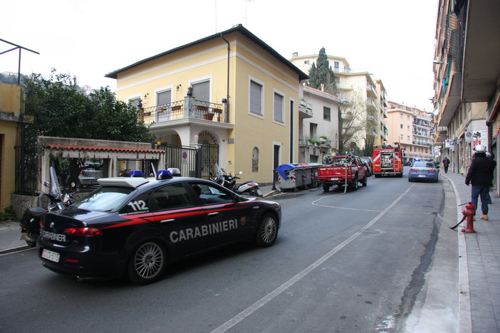 Sanremo: abusivi occupano un'abitazione in via Martiri, la segnalazione di un lettore