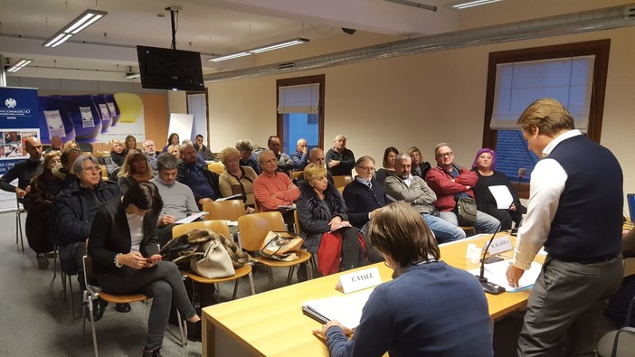 Imperia: incontro balneari alla camera di commercio, licenze prorogate di 30 anni ma ci sono ancora diverse incognite