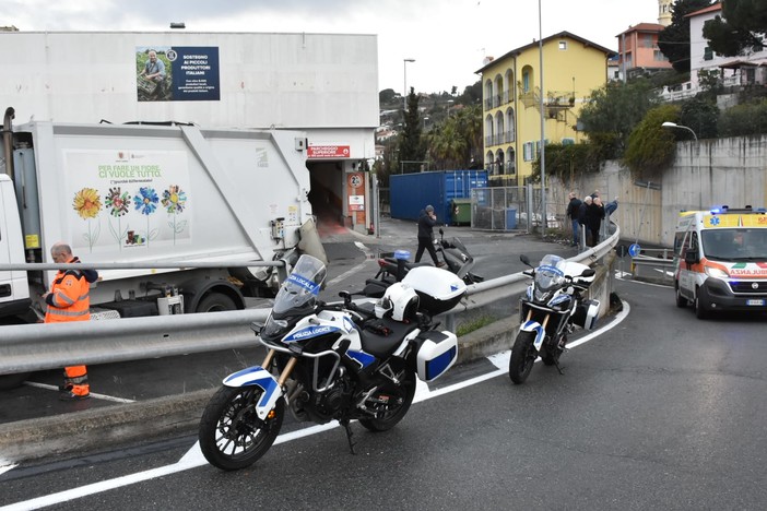 Incidente mortale in Valle Armea: il candidato a Sindaco Fulvio Fellegara rinvia tutte le iniziative Incidente mortale in Valle Armea: il candidato a Sindaco Fulvio Fellegara rinvia tutte le iniziative