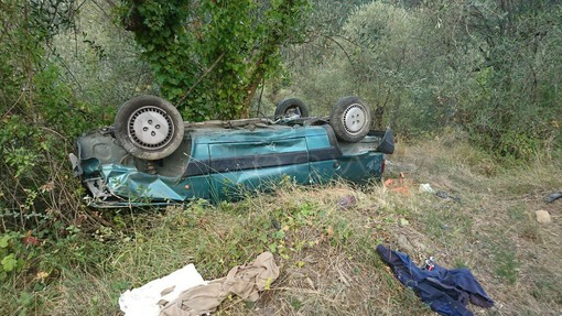 Tragedia a Isolabona: coppia di anziani si ribalta con l'auto. Lui è morto, lei è ferita