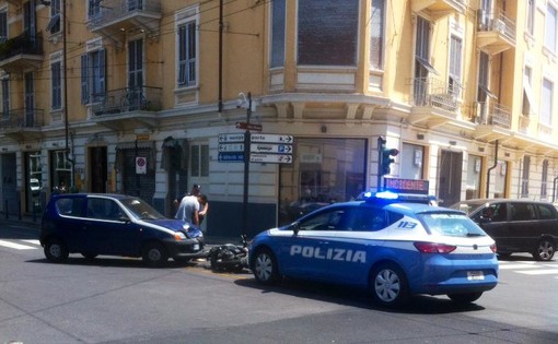 Sanremo: scontro tra auto e scooter in via Roma. Un ferito portato al Borea in codice giallo