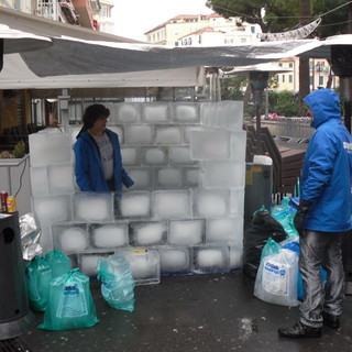Sanremo: fino a domenica suggestivo igloo al Big Ben di Piazza Bresca
