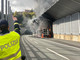 A10, camion in fiamme tra Aeroporto e Pegli in direzione Ponente: autostrada chiusa fino all'allacciamento con la A7