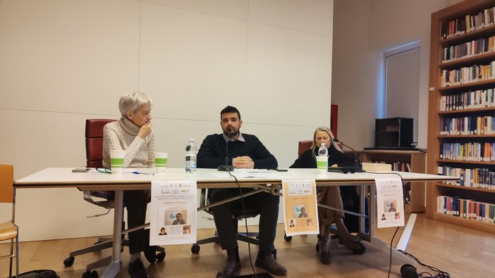Intelligenza artificiale, privacy e tutela dei soggetti fragili: incontro sul nuovo codice deontologico dei giornalisti a Ventimiglia (Foto e video) Intelligenza artificiale, privacy e tutela dei soggetti fragili: incontro sul nuovo codice deontologico dei giornalisti a Ventimiglia (Foto e video)