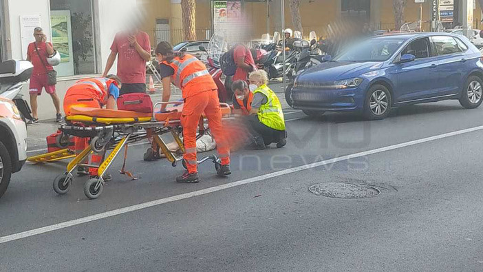 Sanremo: incidente tra uno scooter e un furgone in via Roma, ferito 50enne