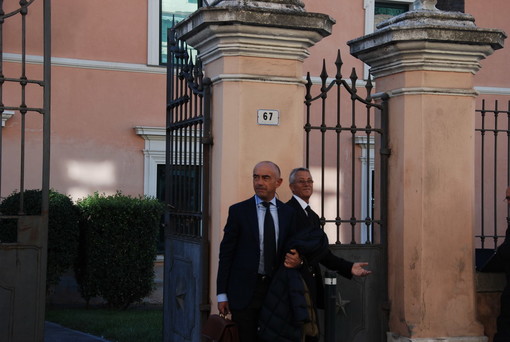 Imperia: interrogatori dei "Furbetti del cartellino". Oggi il canoista Vellani. L'avvocato: "Ha ammesso di essere stato superficiale"