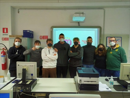 Vodafone insegna agli studenti del Marconi di Imperia e Sanremo a costruire la propria azienda (foto)