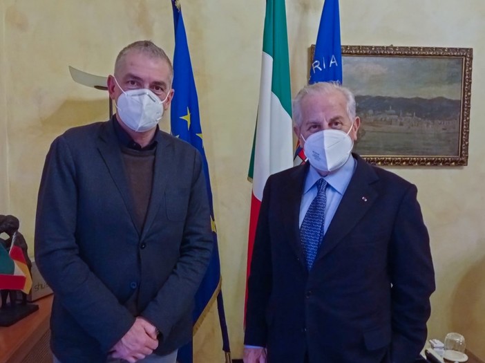 Imperia, Scajola incontra il sottosegretario Costa: "Nella nostra provincia troppi non vaccinati. Dobbiamo sconfiggere il virus e programmare la ripresa"