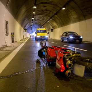 Sanremo: incidente in Aurelia Bis. Perde il controllo della moto, gravi ferite per un 28enne