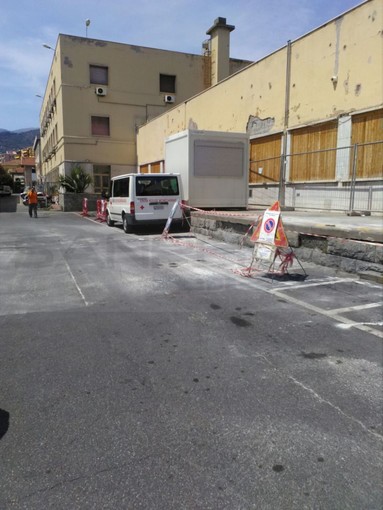 Ventimiglia: nonostante il parere contrario di Ferrovie dello Stato, installato in stazione l'infopoint per i migranti, Nesci “Sarà attivo già nei prossimi giorni”