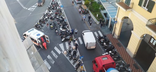 Imperia, anziana travolta da un furgone mentre attraversa sulle strisce pedonali