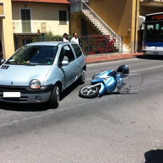 Scontro auto moto in centro a Bordighera: traffico in tilt per un’ora Scontro auto moto in centro a Bordighera: traffico in tilt per un’ora