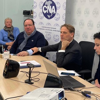 L'assessore Scajola incontra i balneari di Cna Imperia: "Dobbiamo tutelare le nostre imprese" (foto) L'assessore Scajola incontra i balneari di Cna Imperia: "Dobbiamo tutelare le nostre imprese" (foto)