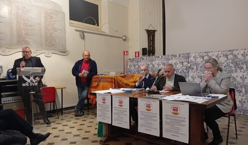 Voto e magistratura, Federazione Operaia gremita per l'incontro del Comitato No Referendum Giustizia Sanremo (Foto)
