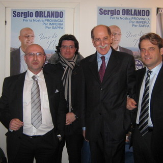 Imperia: inaugurato il point elettorale di Sergio Orlando