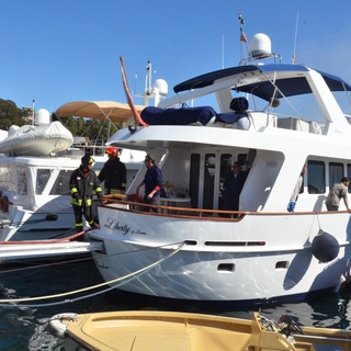 Sanremo: cortocircuito su uno yacht ormeggiato a Portosole, una spessa coltre di fumo ma per fortuna nessun ferito
