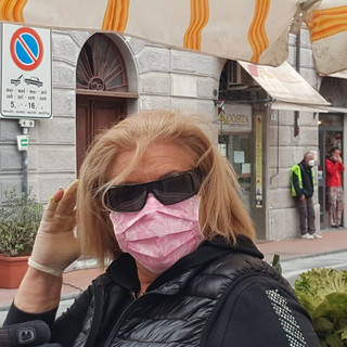 Ad Alassio mascherina obbligatoria nel 'Budello': decisione che potrebbe essere presa anche nella nostra provincia? Ad Alassio mascherina obbligatoria nel 'Budello': decisione che potrebbe essere presa anche nella nostra provincia?