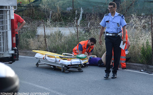 Sanremo: violento scontro tra uno scooter ed un'auto in strada Sen. Marsaglia Sanremo: violento scontro tra uno scooter ed un'auto in strada Sen. Marsaglia