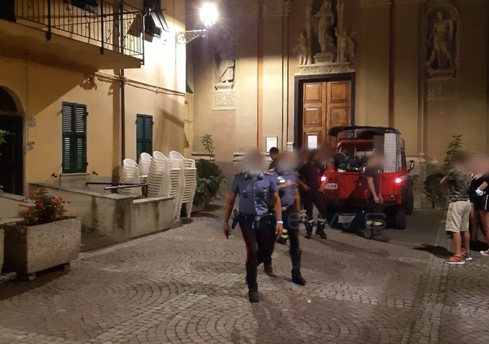 Badalucco: principio d'incendio in un appartamento, mobilitazione di soccorsi in piazza della Madonna Badalucco: principio d'incendio in un appartamento, mobilitazione di soccorsi in piazza della Madonna