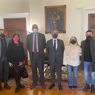 Pesca, incontro al Ministero delle Politiche Agricole tra le categorie e il sottosegretario Battistoni Pesca, incontro al Ministero delle Politiche Agricole tra le categorie e il sottosegretario Battistoni