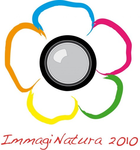 Imperia: aperitivo fotografico oggi al  bar 'Bon Caff�'