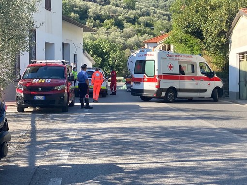 Chiusavecchia: ancora un incidente mortale sulla Statale 28, 44enne si scontra con una cisterna (Foto) Chiusavecchia: ancora un incidente mortale sulla Statale 28, 44enne si scontra con una cisterna (Foto)