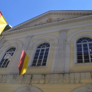 Conferenza del Senatore Luciano Lorenzi alla Biblioteca Aprosiana di Ventimiglia