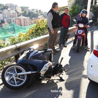 Sanremo: incidente in strada Senatore Ernesto Marsaglia, centauro in ospedale e traffico paralizzato