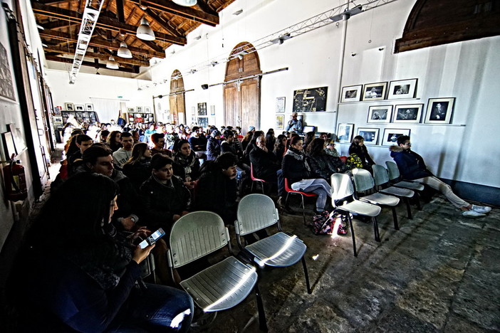 Via al nuovo corso del Club Tenco a Sanremo: lavoro di digitalizzazione nella sede che avrebbe bisogno di nuovi lavori Via al nuovo corso del Club Tenco a Sanremo: lavoro di digitalizzazione nella sede che avrebbe bisogno di nuovi lavori