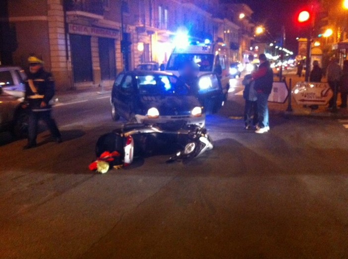 Vallecrosia: incidente sull'Aurelia, donna trasportata all'Ospedale Vallecrosia: incidente sull'Aurelia, donna trasportata all'Ospedale