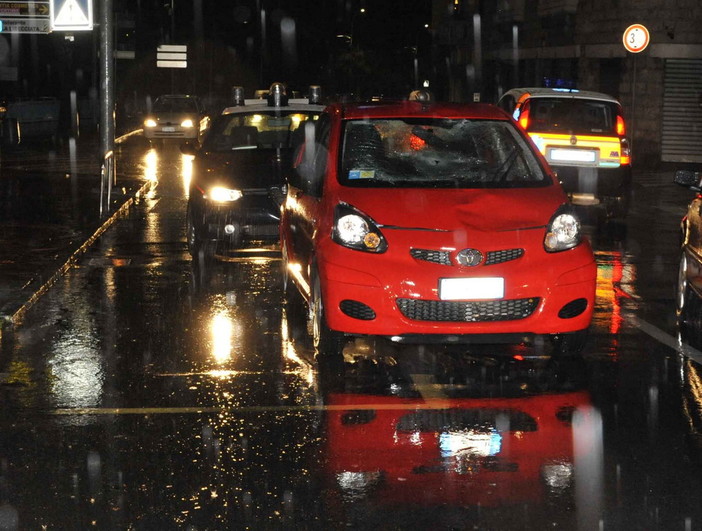 Imperia: travolto vicino alla galleria Gastaldi, 60enne trasferito a Pietra Ligure