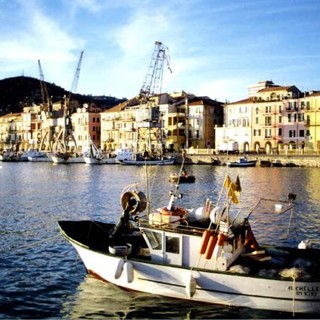 Quando Oneglia era la Miami Beach dei Savoia: ecco il nuovo racconto di Pierluigi Casalino Quando Oneglia era la Miami Beach dei Savoia: ecco il nuovo racconto di Pierluigi Casalino