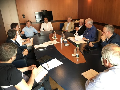 Statale 28, in arrivo dall’Anas 15 milioni. Il presidente della Provincia Scajola: “Arteria fondamentale per lo scambio turistico e commerciale con il Piemonte” (foto e video)