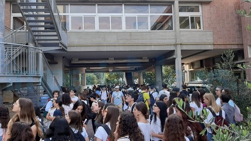 La nuova procedura on line rischia di rallentare le iscrizioni al nuovo anno scolastico La nuova procedura on line rischia di rallentare le iscrizioni al nuovo anno scolastico