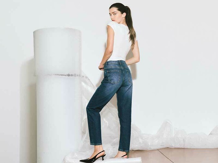Jeans donna: i modelli di tendenza e come indossarli Jeans donna: i modelli di tendenza e come indossarli