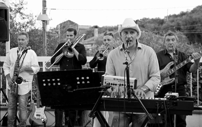 Dolceacqua, domani sera in piazza Mauro arriva la Joker Blues Band con la storia del Blues Dolceacqua, domani sera in piazza Mauro arriva la Joker Blues Band con la storia del Blues