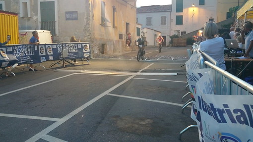 Diano Castello: successo per terza edizione della gara di mountainbike Xc Urban 'King of Castle'
