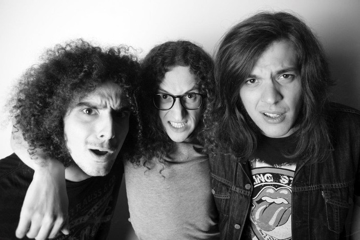 Primo spettacolo dell’estate nelle frazioni, il tour di Keet &amp; More domani tocca Diano Gorleri