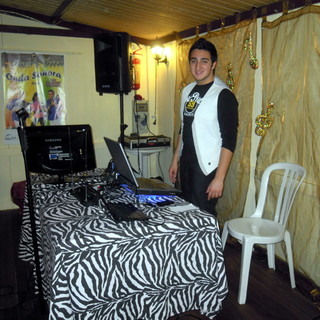 Sanremo: stasera al ristorante Il Pirata, serata di karaoke con Daniele ‘Dany'