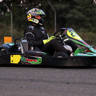 Nel campionato Formula Kart 125 Liguori vince la gara mentre Milanesi viene penalizzato dalla direzione gara