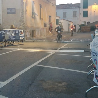 Diano Castello: successo per terza edizione della gara di mountainbike Xc Urban 'King of Castle'