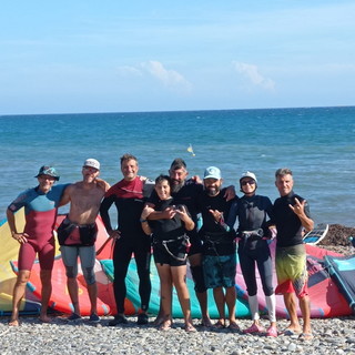 A Imperia è arrivata la disciplina sportiva del kitesurf a cura dell’associazione sportiva Wind Up (foto)