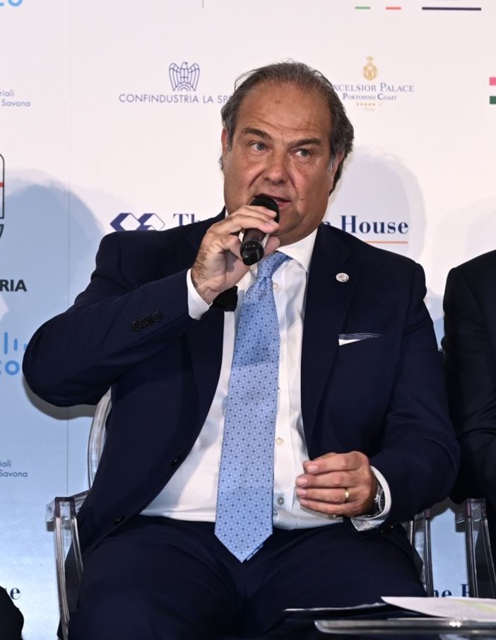 Sanremo e Rai d'accordo per i prossimi Festival della Canzone: Lombardi: una firma che rafforza la figura della Liguria Sanremo e Rai d'accordo per i prossimi Festival della Canzone: Lombardi: una firma che rafforza la figura della Liguria