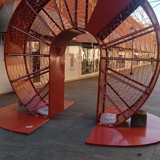 Luminarie a Ventimiglia, D'Andrea: "Incrementato il budget previsto, evento odierno troppo dispendioso" (Foto) Luminarie a Ventimiglia, D'Andrea: "Incrementato il budget previsto, evento odierno troppo dispendioso" (Foto)