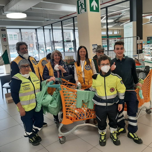 I Lions della IV Zona raccolgono cinque tonnellate di cibo per i profughi ucraini I Lions della IV Zona raccolgono cinque tonnellate di cibo per i profughi ucraini