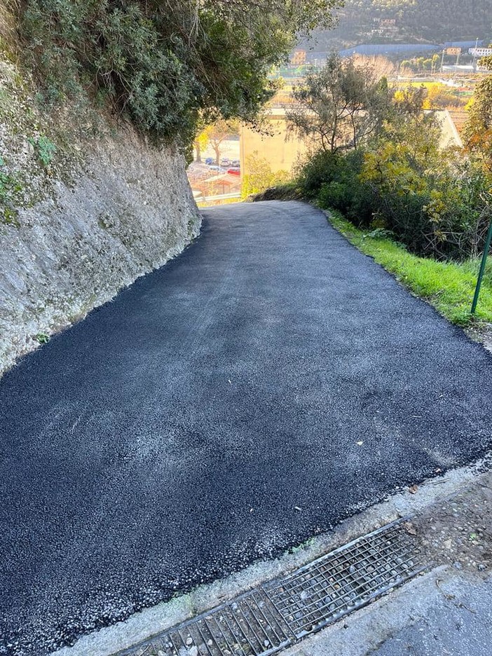 Ventimiglia, terminati i lavori di asfaltatura nelle frazioni (Foto)