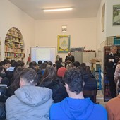 Per gli studenti dell'Istituto Colombo di Sanremo e Taggia: lezione di legalità con i Carabinieri e uno sguardo al post maturità