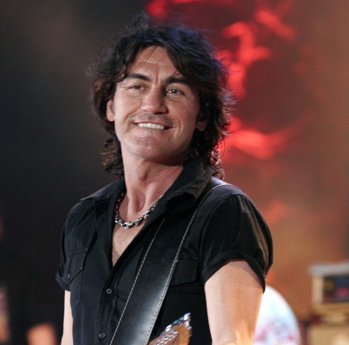 Festival: sorpresa di Luciano Ligabue, sarà sul palco domani sera con un omaggio a De Andrè. L'annuncio in diretta di Fabio Fazio dopo una telefonata