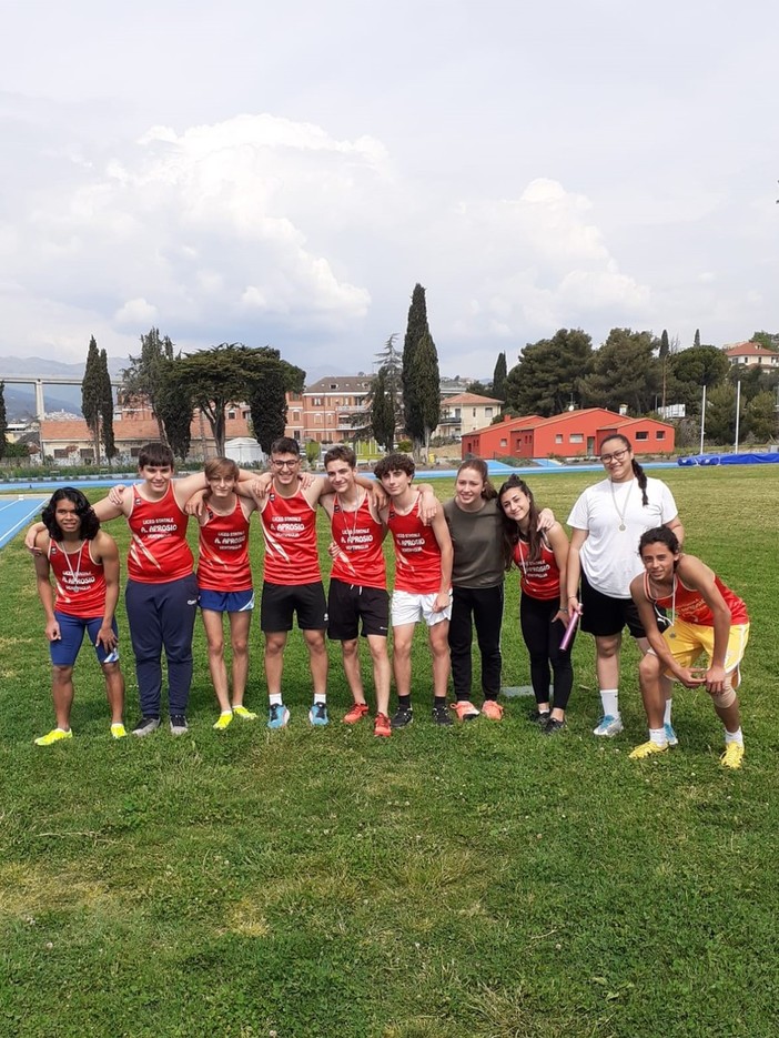 Giochi Studenteschi in provincia di Imperia: eccellenti risultati per il Liceo Aprosio di Ventimiglia Giochi Studenteschi in provincia di Imperia: eccellenti risultati per il Liceo Aprosio di Ventimiglia